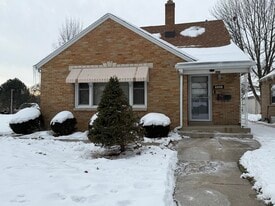 3225 S 40th St in Milwaukee, WI - Building Photo