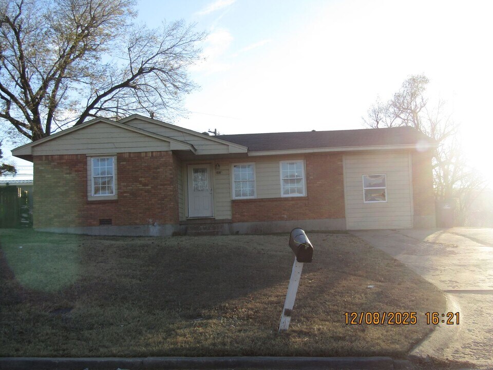 3428 NW Lincoln Ave in Lawton, OK - Building Photo