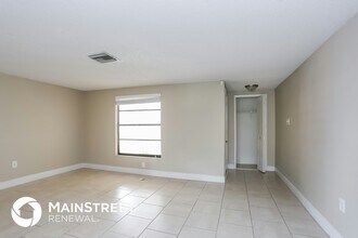 9421 Ledgestone Ln in Port Richey, FL - Building Photo - Building Photo