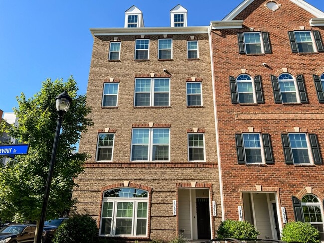 property at 13699 Endeavour Dr