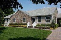 Fairfield Harbor At Babylon Village in Babylon, NY - Foto de edificio - Building Photo