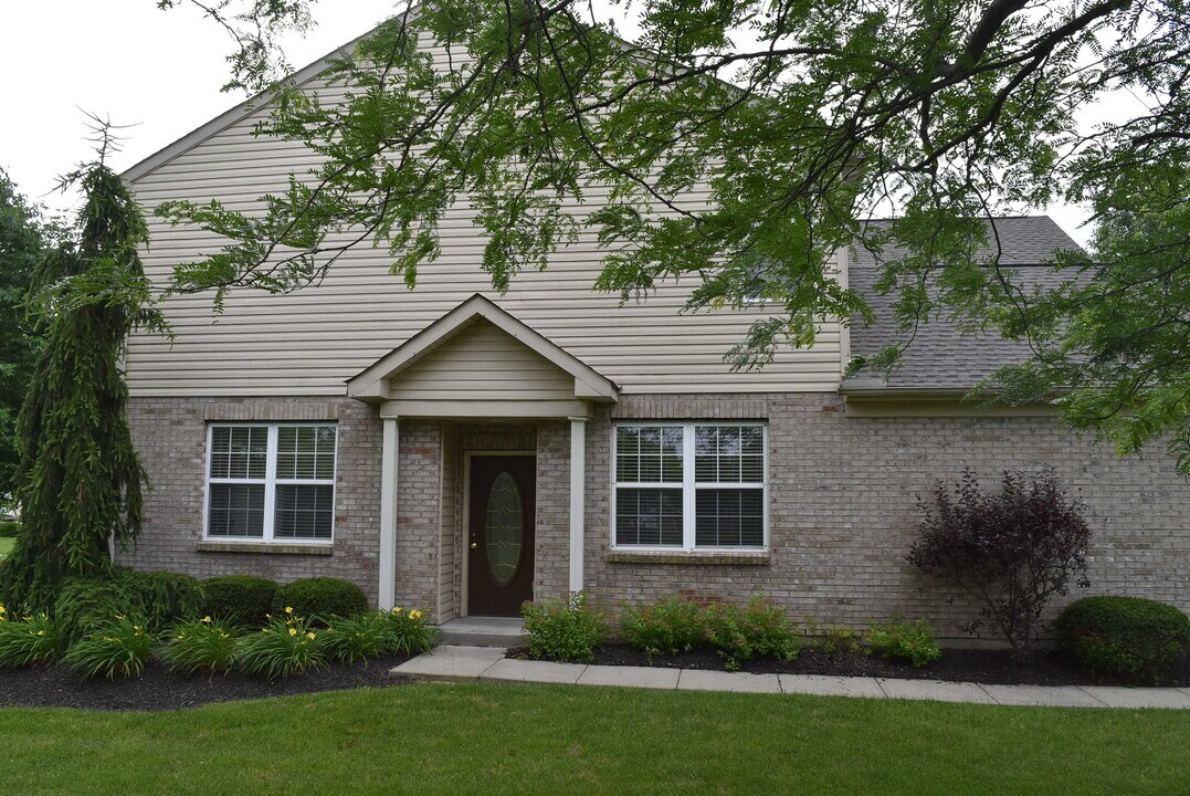 3889 Thorngate Dr in Mason, OH - Building Photo