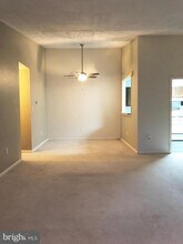 916 Windbrooke Dr in Gaithersburg, MD - Building Photo - Building Photo