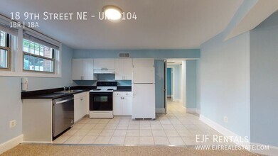 18 9th St NE in Washington, DC - Foto de edificio - Building Photo