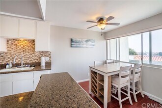1720 Ardmore Ave-Unit -323 in Hermosa Beach, CA - Building Photo - Building Photo