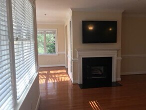 5601 Fairview Rd in Charlotte, NC - Building Photo - Building Photo