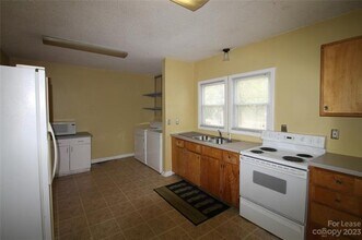 1417 Ebenezer Rd in Rock Hill, SC - Building Photo - Building Photo