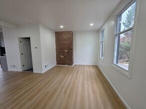 38 Woessner Ave in Pittsburgh, PA - Building Photo - Building Photo