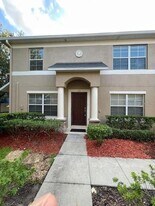 326 Carina Cir in Sanford, FL - Building Photo