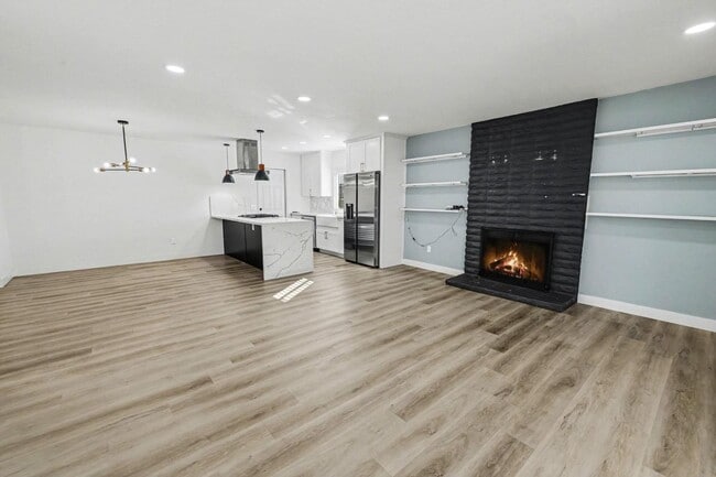 201 Dorothy Ct in Escondido, CA - Building Photo - Building Photo