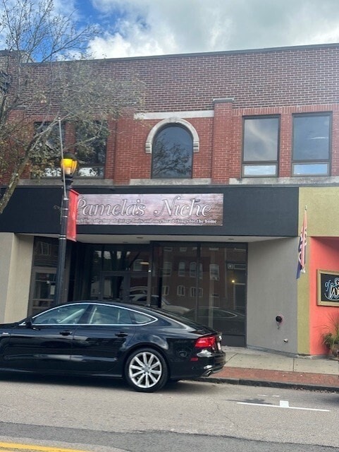 property at 25 N Washington St