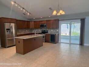 189 Ocean Breeze Cir, Unit 1 bedroom 1507 in Indialantic, FL - Building Photo - Building Photo