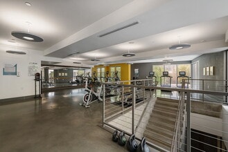 Form 15 in San Diego, CA - Foto de edificio - Building Photo