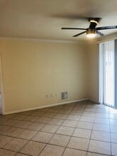 6510 Emerald Dunes Dr in Wellington, FL - Foto de edificio - Building Photo