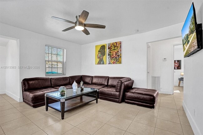 6110 SW 38th St in Davie, FL - Building Photo - Building Photo