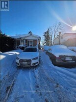 88 B Bernick Dr in Barrie, ON - Building Photo