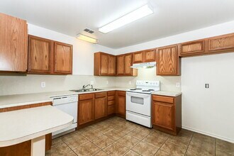 606 N Englewood Ave in Lubbock, TX - Building Photo - Building Photo
