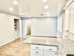 3621 56th St in Lubbock, TX - Building Photo - Building Photo