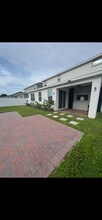 1229 Hendon Lp in Davenport, FL - Building Photo - Building Photo