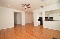 2827 Briarhurst Park in Houston, TX - Building Photo - Building Photo