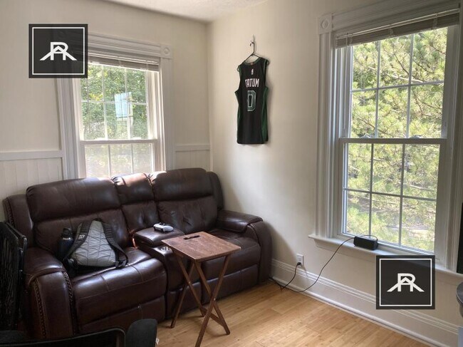 property at 9 Mt Ida St