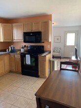 22 Cedar St-Unit -Garage Unit A in Brunswick, ME - Building Photo - Building Photo