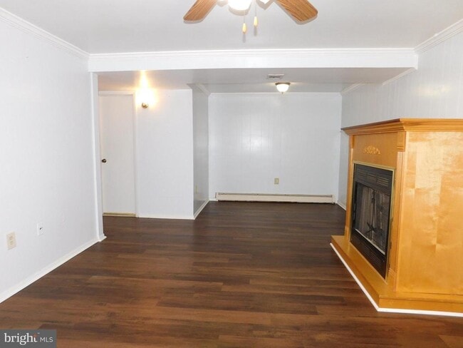 13000 Kerrman Ct in Woodbridge, VA - Building Photo - Building Photo