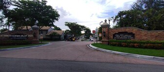 9719 N New River Canal Rd in Plantation, FL - Building Photo