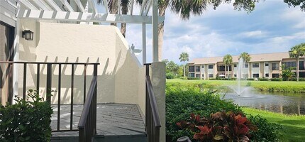 5220 Landings Blvd in Sarasota, FL - Building Photo - Building Photo