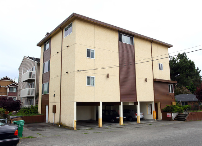 1718 N.W. 85th St in Seattle, WA - Foto de edificio - Building Photo