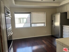 4541 Alla Rd in Marina Del Rey, CA - Foto de edificio - Building Photo