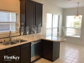 10212 Franklin Dr in Providence Village, TX - Building Photo - Building Photo