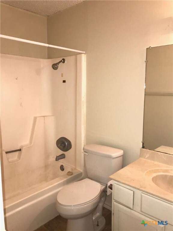 402 Deerwood Dr in San Marcos, TX - Building Photo - Building Photo
