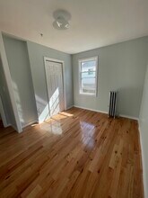 11 Orchard St, Unit Apt1 in Salem, MA - Building Photo - Building Photo