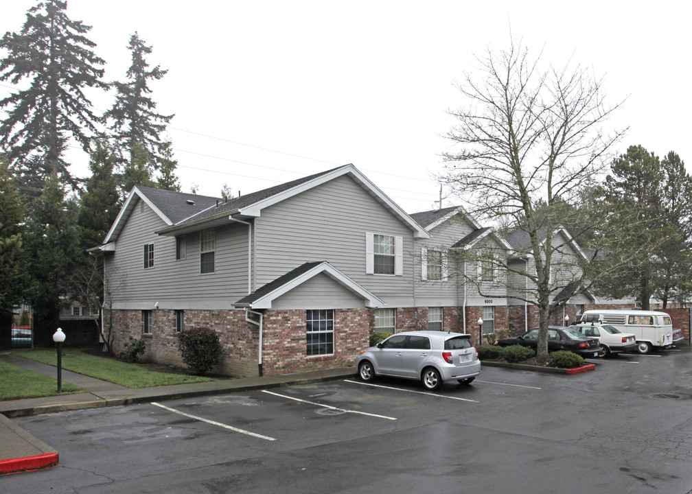 Fir Grove in Beaverton, OR - Building Photo