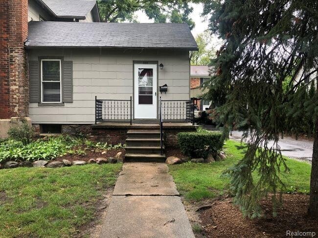 380 E Frank St in Birmingham, MI - Building Photo - Building Photo