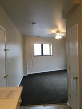 4606 Old Grand Ave in Gurnee, IL - Foto de edificio - Building Photo