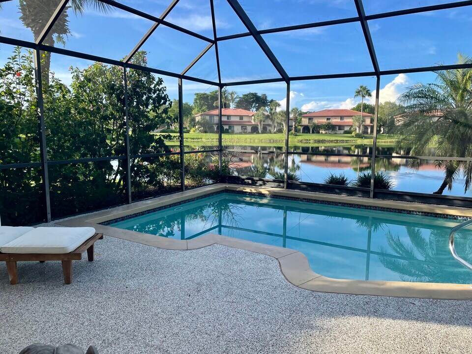 27681 Hacienda East Blvd in Bonita Springs, FL - Building Photo
