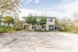 202 F St in St. Augustine, FL - Building Photo - Building Photo