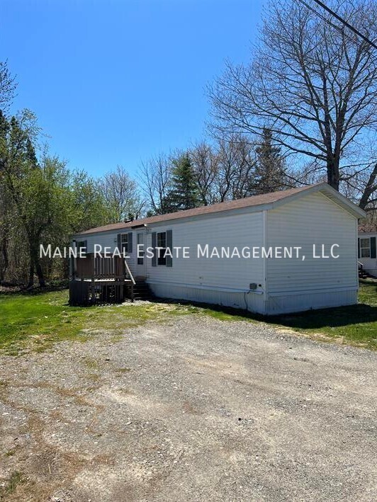 55 Pheasant Hill Mobile Home Park in Milford, ME - Building Photo