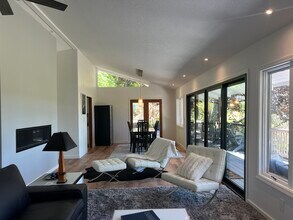 3600 Bloomfield Rd in Sebastopol, CA - Building Photo - Building Photo