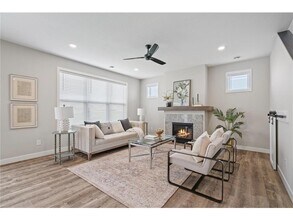 10027 Newport Path in Woodbury, MN - Building Photo - Building Photo