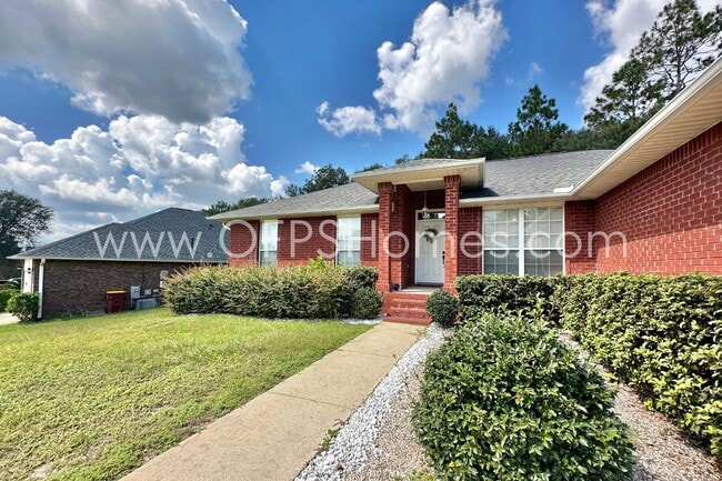 653 Territory Ln in Crestview, FL - Building Photo - Building Photo