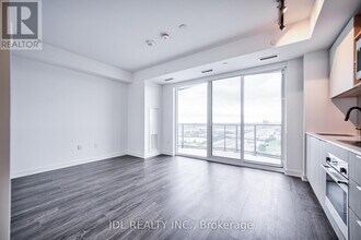 36-1336 Zorra St in Toronto, ON - Building Photo - Building Photo