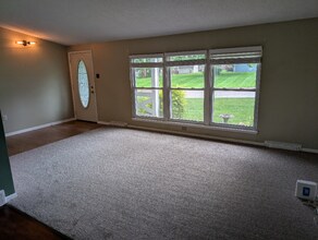 524 Cactus Dr in Belton, MO - Building Photo - Building Photo