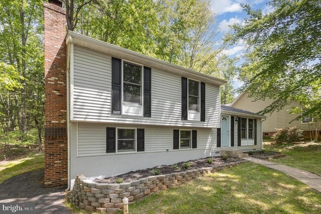 property at 125 Cumberland Cir