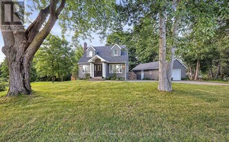 5992 19th Ave in Markham, ON - Building Photo