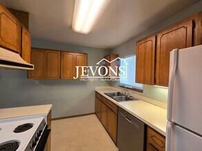 1212 S 5th Ave in Yakima, WA - Building Photo - Building Photo