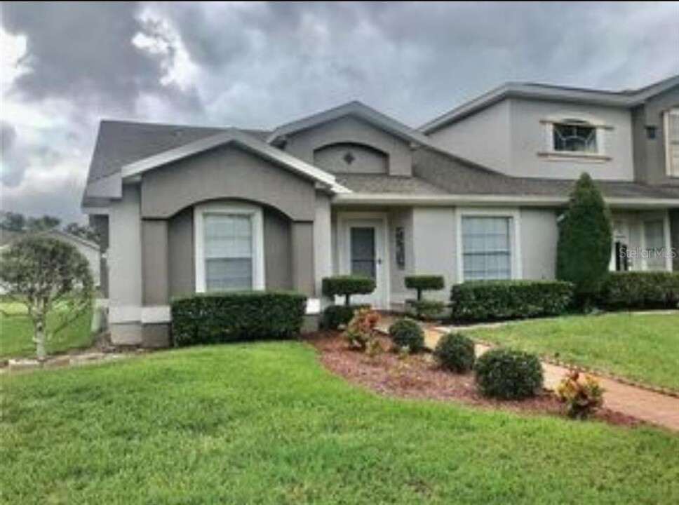 14341 Island Cove Dr in Orlando, FL - Building Photo