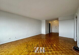 160 Parkside Ave in Brooklyn, NY - Building Photo - Building Photo
